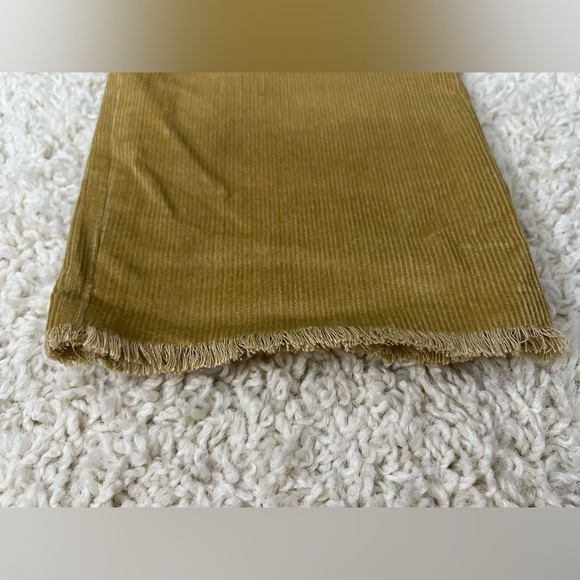 Women’s Size 28 Vineyard Vines Tan Corduroy Pants NWT - Picture 6 of 6